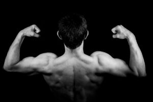 Lee más sobre el artículo Ejercicios para hacer crecer tus brazos: Biceps y triceps